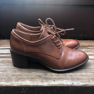 Sofft Oxford loafers heels 7.5 leather cognac tan lace up